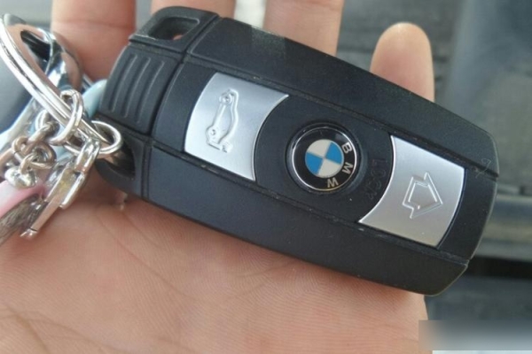 赤峰換寶馬鑰匙電話號碼是多少-第1張圖片