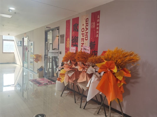 赤峰市天山鎮(zhèn)美甲店電話號(hào)碼-第1張圖片