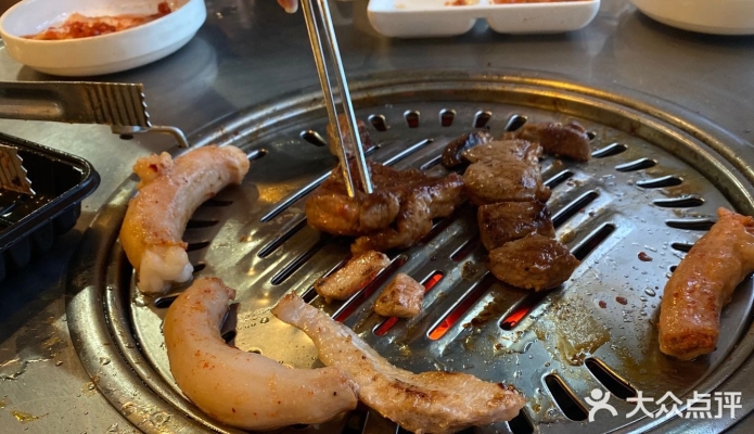 赤峰五六鮮豬肉店地址電話號(hào)碼-第1張圖片