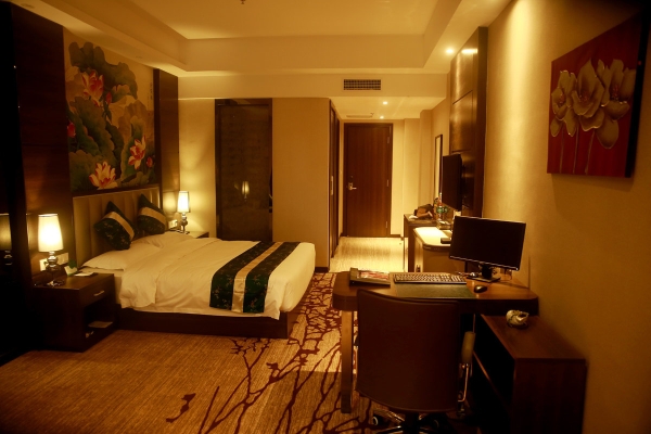 赤峰南站站前住宿推薦電話號(hào)碼-第1張圖片