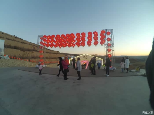 赤峰市廣場(chǎng)花燈店電話號(hào)碼-第1張圖片