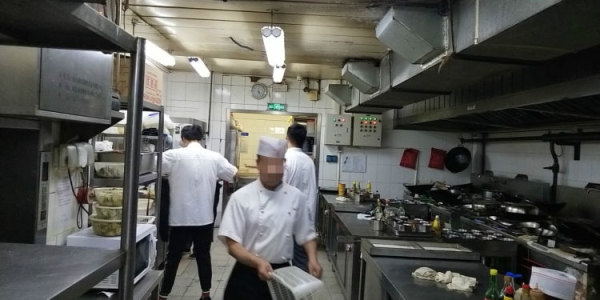 赤峰小區(qū)后廚招聘電話地址查詢-第1張圖片