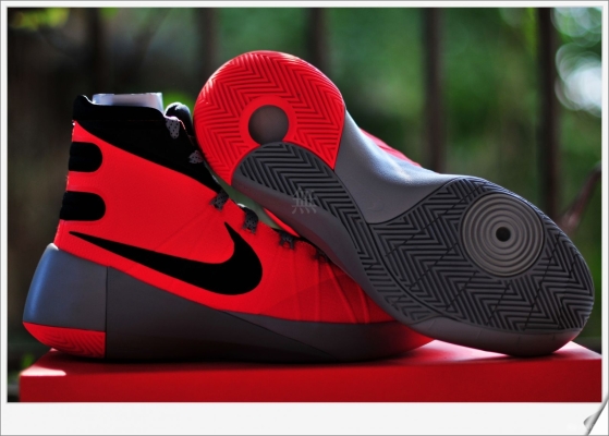 赤峰氣墊鞋更換電話多少號(hào)-第1張圖片