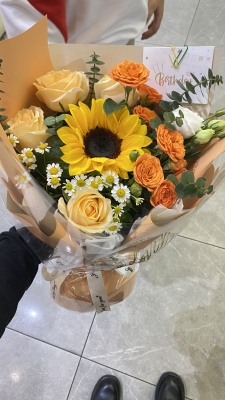 赤峰花町花藝招聘電話號碼-第1張圖片