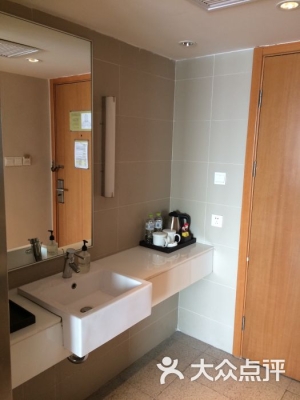 赤峰全季酒店紅山店電話多少-第1張圖片