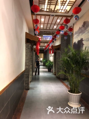 赤峰哈達(dá)街湯串店電話號碼-第1張圖片