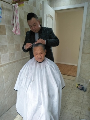 赤峰名揚(yáng)理發(fā)店電話號(hào)碼多少-第1張圖片