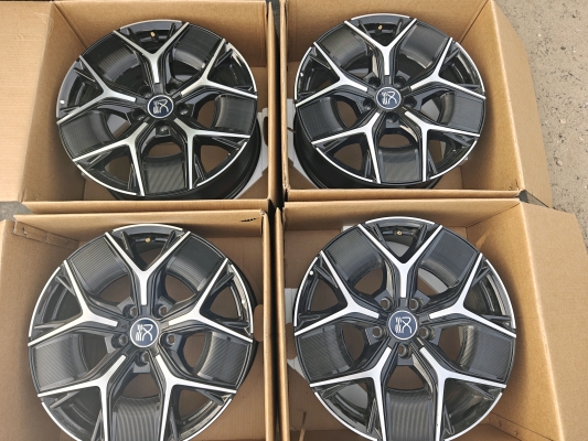 赤峰回收輪轂輪胎店電話號碼-第1張圖片