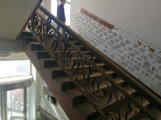 赤峰樓梯工廠電話多少啊-第1張圖片