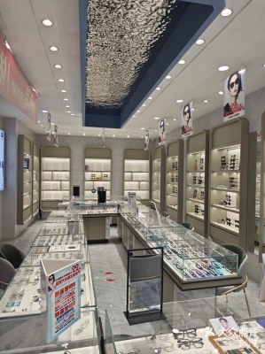 赤峰萬(wàn)達(dá)光明眼鏡電話號(hào)碼-第1張圖片