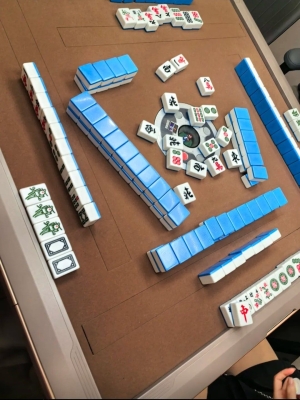 赤峰華聯(lián)前臺(tái)電話-第1張圖片