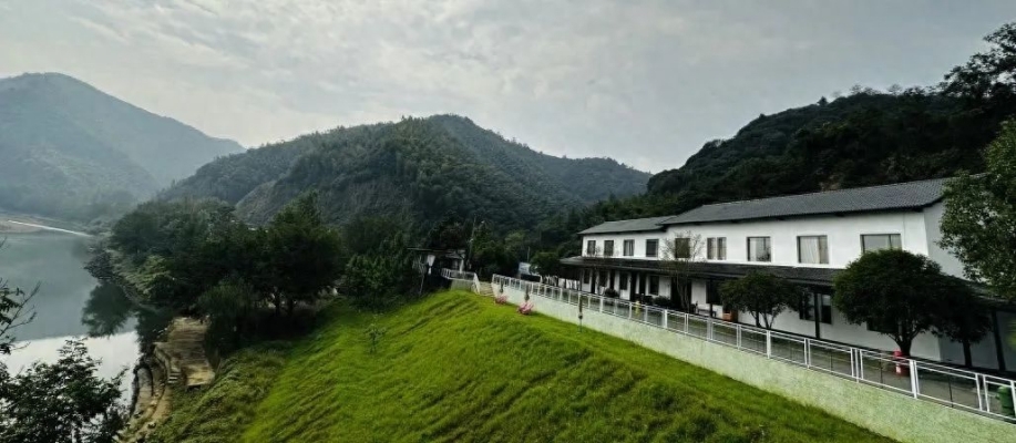 赤峰寧城伊甸民宿電話號碼-第1張圖片