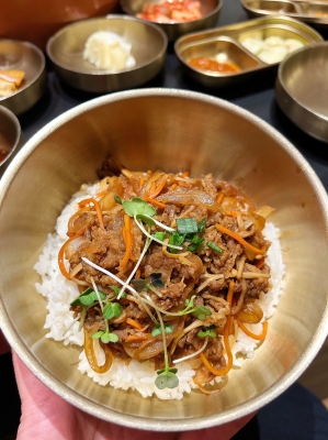 赤峰烤肉鰻魚店電話多少號-第1張圖片