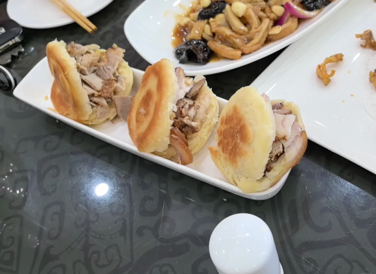 赤峰大明街附近美食店電話號碼-第1張圖片