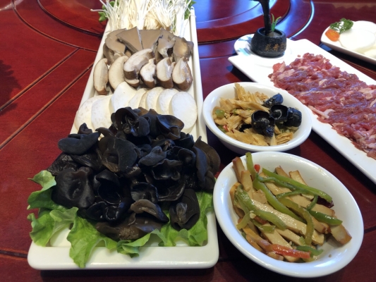 赤峰南巷火鍋店電話號碼-第1張圖片