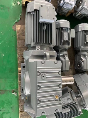 赤峰齒輪減速機(jī)工廠電話(huà)號(hào)碼-第1張圖片