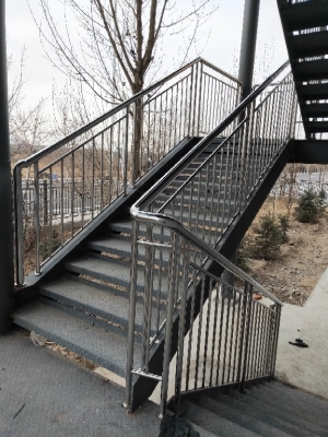 赤峰門市樓梯出租電話多少號-第1張圖片