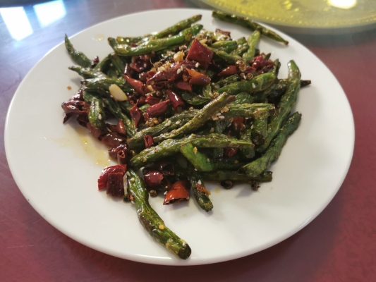 赤峰解放西街美食城電話號碼-第1張圖片