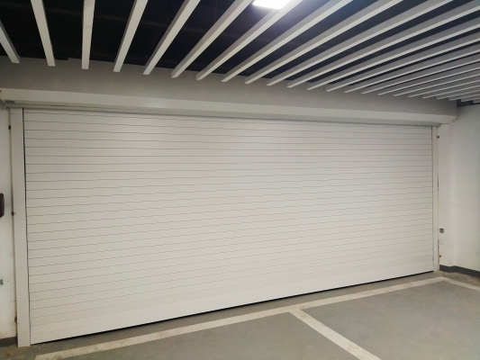 赤峰車庫卷簾門維修電話號碼-第1張圖片