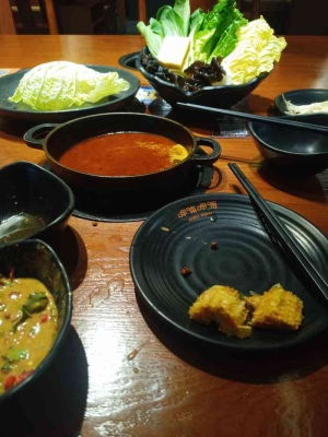 赤峰四人午餐店電話號碼-第1張圖片