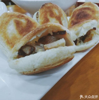 赤峰宴賓樓電話號(hào)碼多少-第1張圖片