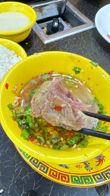 赤峰香格里拉牛肉火鍋電話號(hào)碼-第1張圖片