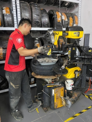 赤峰周軍拆車場的電話號碼多少-第1張圖片