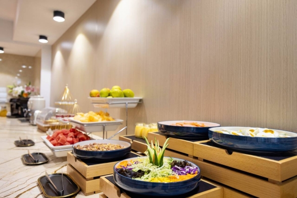 赤峰學(xué)院聯(lián)系電話號碼是多少-第1張圖片