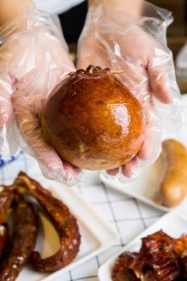 赤峰木蘭街酒館電話號碼多少-第1張圖片