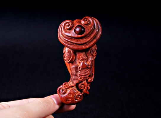 赤峰賣手把件的地方電話號(hào)碼-第1張圖片