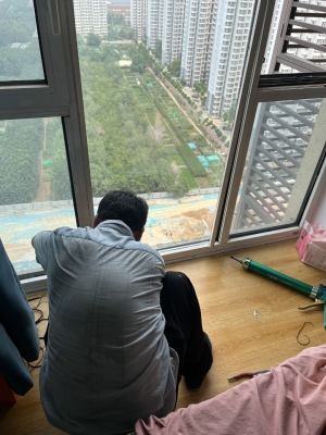 赤峰市玻璃推門維修電話號碼-第1張圖片