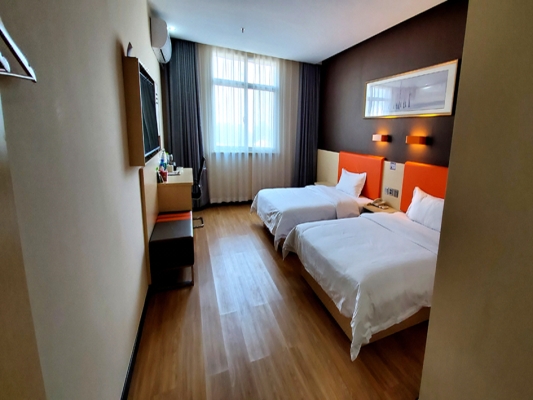 赤峰市北王府賓館電話號(hào)碼-第1張圖片