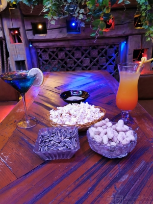 赤峰酒吧約酒電話號(hào)碼多少-第1張圖片