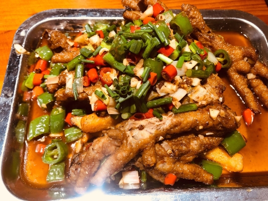 赤峰拾貳酒吧在哪里啊電話號(hào)碼-第1張圖片