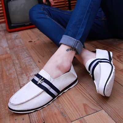 赤峰眾聯(lián)廣場(chǎng)男鞋店電話號(hào)碼-第1張圖片