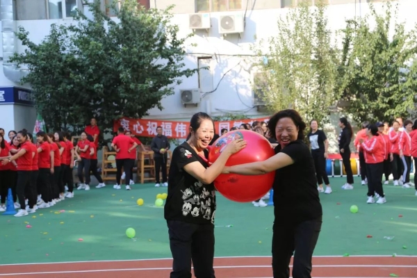 赤峰歡樂(lè)嘉年華電話(huà)號(hào)碼多少-第1張圖片