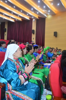 赤峰市蒙古袍訂制電話號碼-第1張圖片