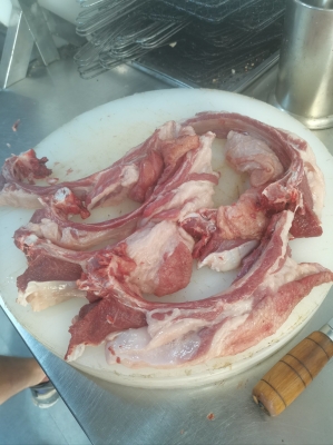 赤峰屠宰場(chǎng)殺羊電話號(hào)碼-第1張圖片