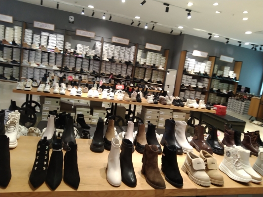 赤峰同城擦鞋店電話號碼多少-第1張圖片