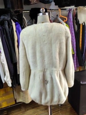 赤峰貂皮改款訂制店電話號(hào)碼-第1張圖片