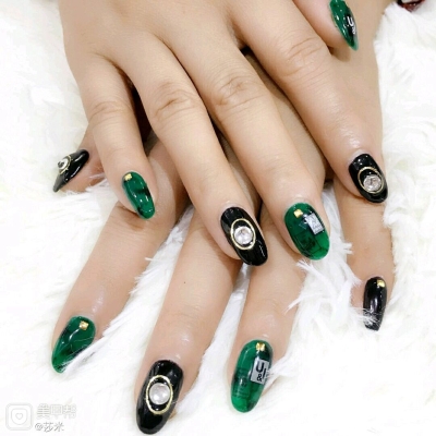 赤峰團(tuán)購(gòu)美甲店電話號(hào)碼多少-第1張圖片