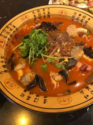 赤峰幺妹川菜館電話號碼-第1張圖片