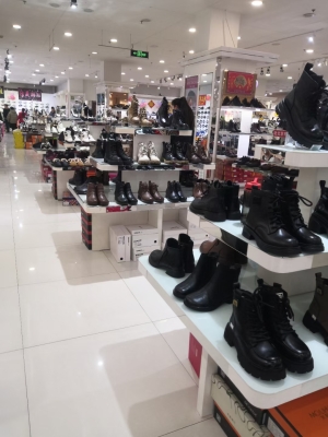 赤峰市回力專賣店-第1張圖片