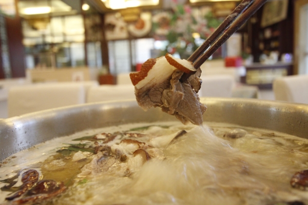 赤峰沁源火鍋長青店地址電話多少-第1張圖片