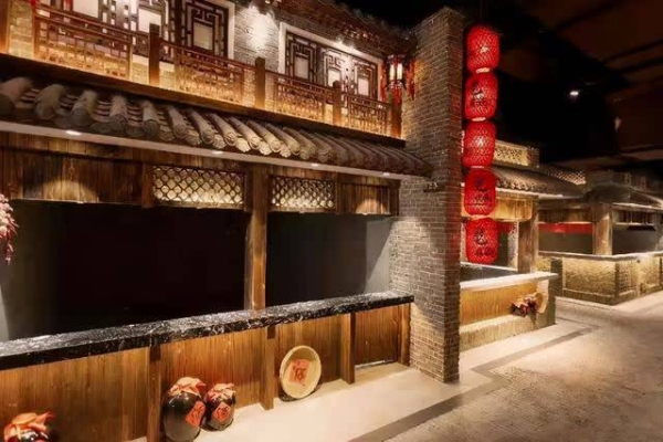 赤峰美食街租賃電話多少號-第1張圖片