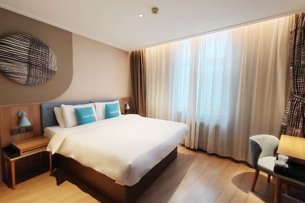 赤峰萬(wàn)悅情侶酒店電話地址查詢-第1張圖片