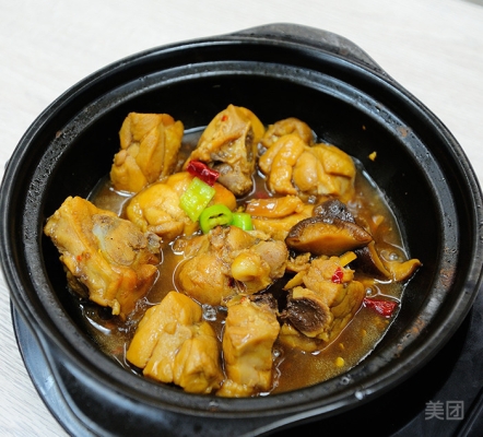 赤峰春城家園盒飯電話號(hào)碼查詢-第1張圖片