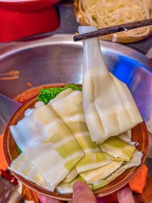 赤峰腰片火鍋店電話號(hào)碼-第1張圖片