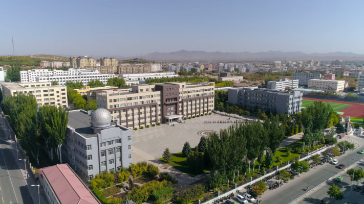 赤峰豪華羽毛球館電話號碼-第1張圖片