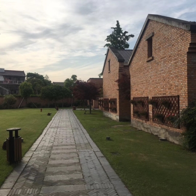 赤峰榮莊商貿(mào)公司電話地址查詢-第1張圖片